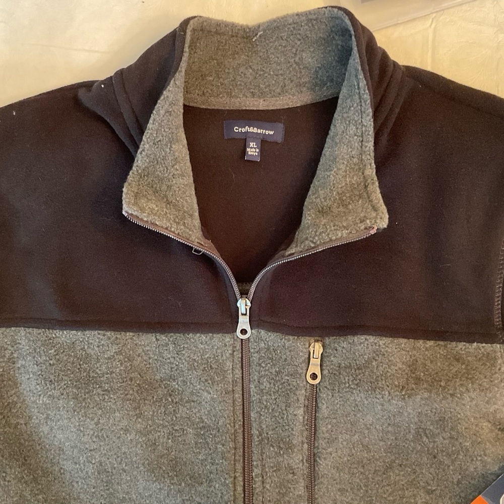 croft & barrow Men's Gray and Black Fleece Zip Front Sweater